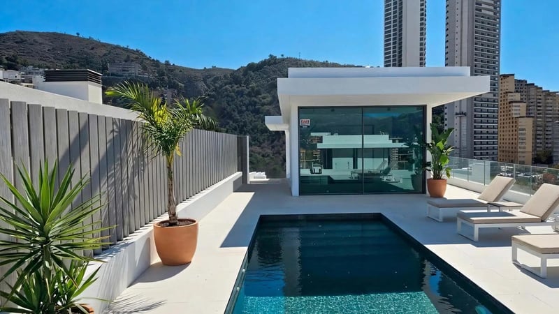 Villa in Benidorm - view 1