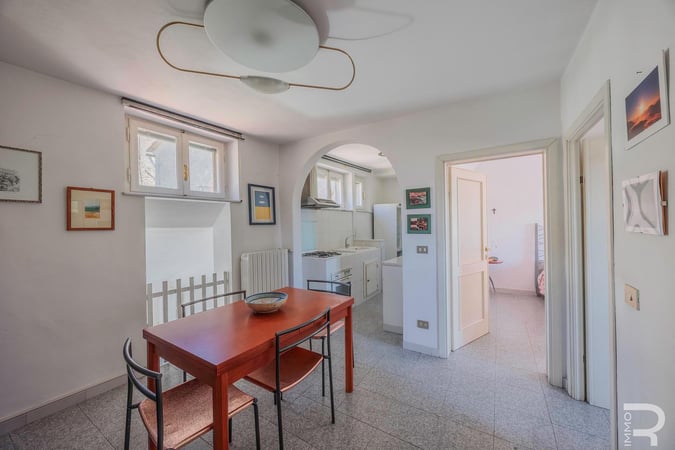 Apartment in Volterra - view 1