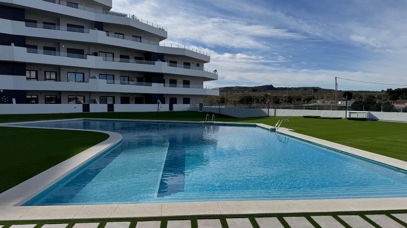 Apartment in San Miguel de Salinas - Image 3