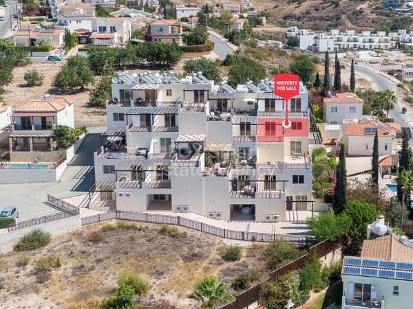 Apartment in Pegeia - view 1