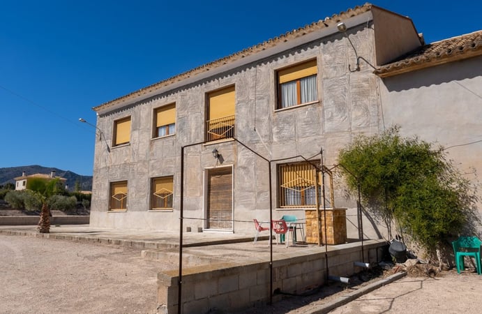 Villa in Monovar - view 1