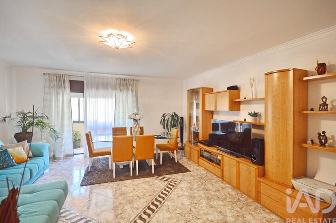 Apartment in Setubal - view 1