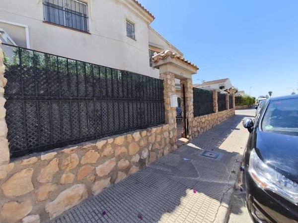 House in Santiago de la Ribera - view 1