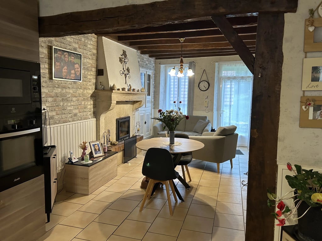 House in Prissac - Image 3