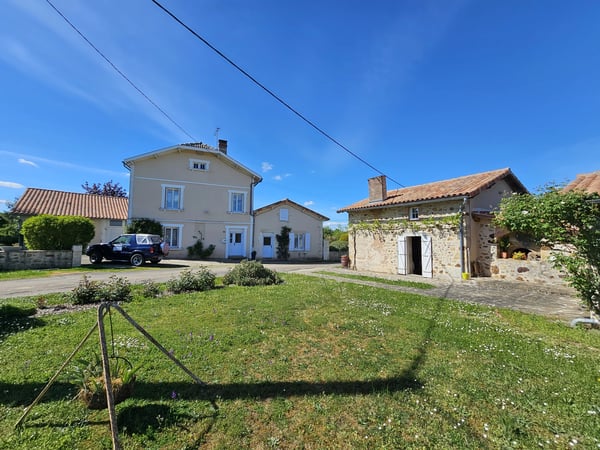 House in Alloue - view 1