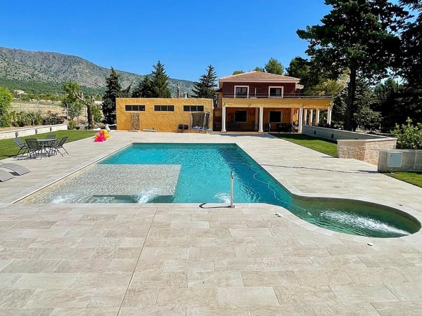 House in Salinas - view 1