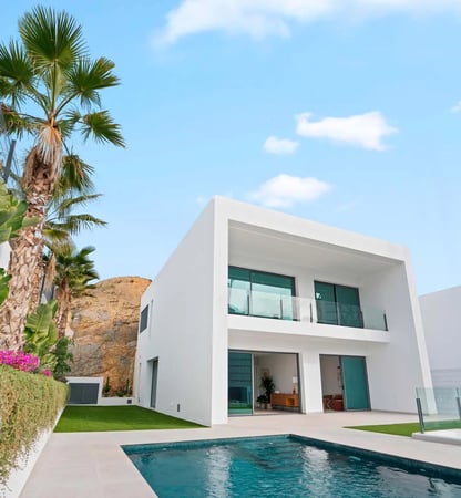 Villa in Benidorm - view 1