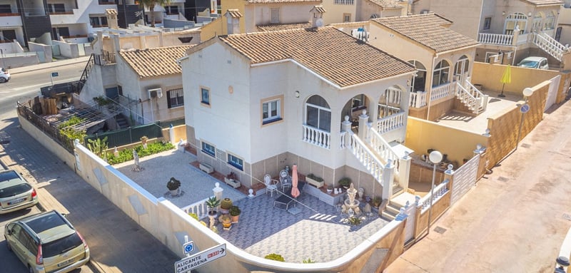 House in Urbanizacion los Balcones - view 1