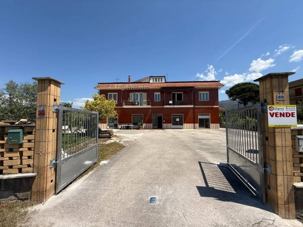 Apartment in Roccasecca - view 1
