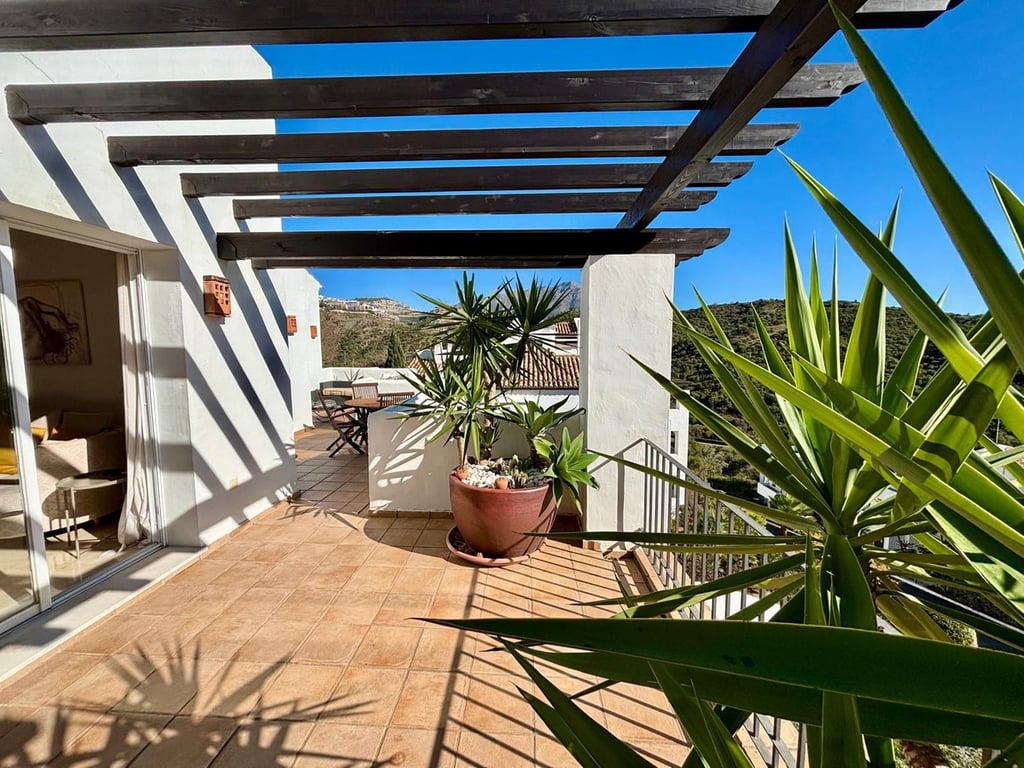 Penthouse in Lomas de la Quinta - Image 3