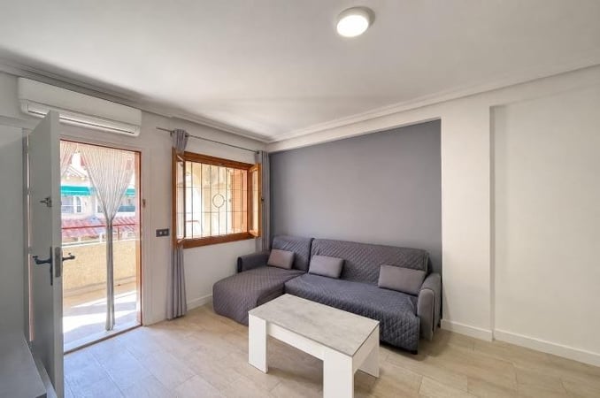 Apartment in Torrevieja - view 1