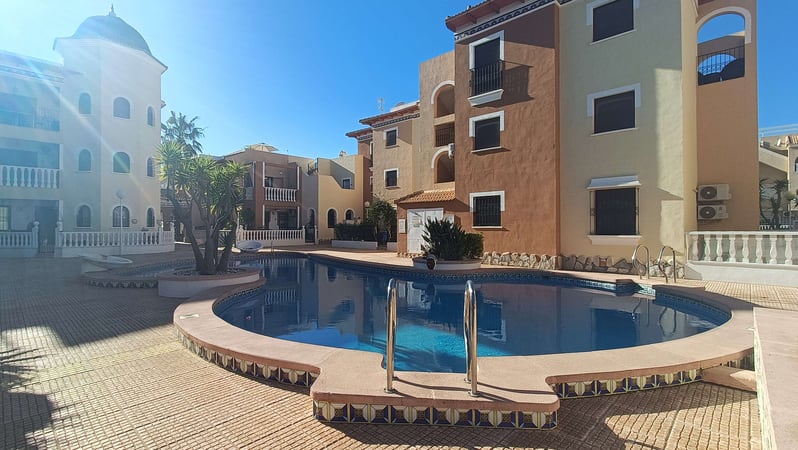 Apartment in Los Alcazares - view 1