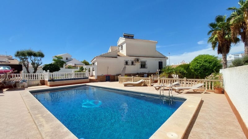 Villa in Camposol - view 1