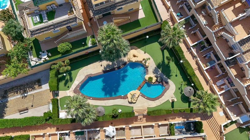 Villa in Villamartin - view 1