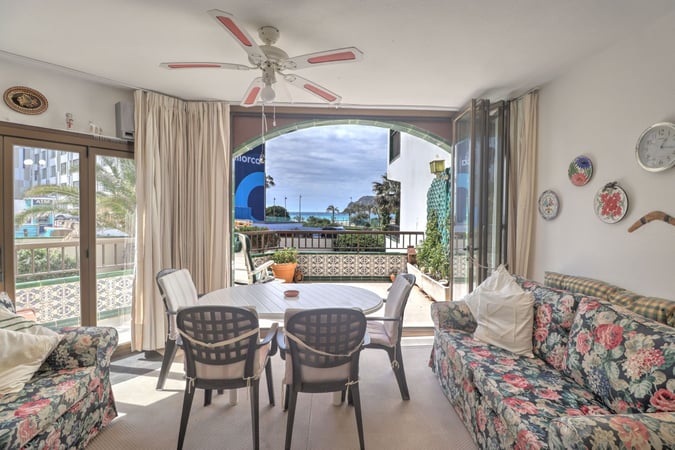 Apartment in Peguera - view 1