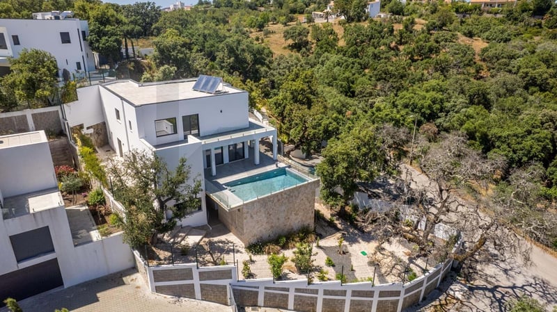 Villa in Berrabes - view 1