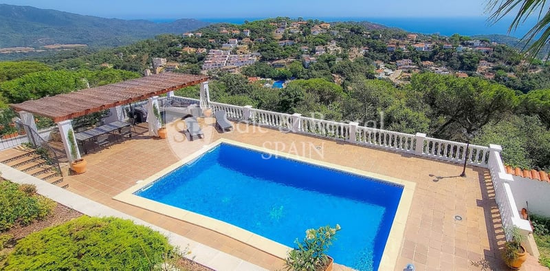 House in Lloret de Mar - view 1
