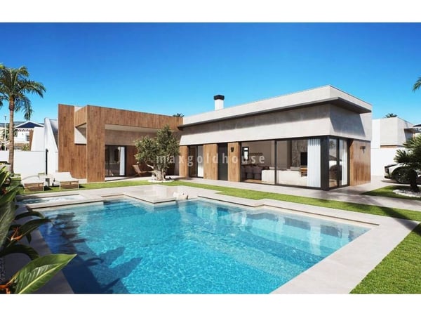 Villa in Sucina - view 1