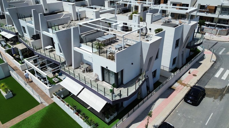 Apartment in San Miguel de Salinas - view 1