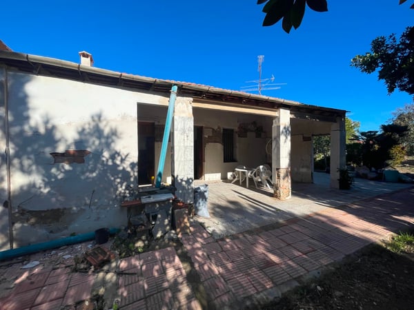House in Elche - view 1