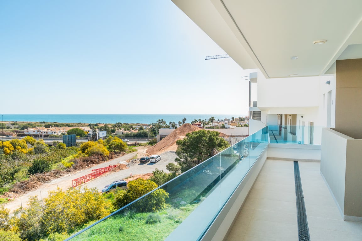 Apartment in Urbanizacion los Balcones - Image 2