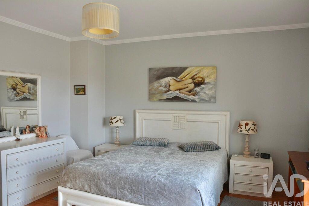 Apartment in Oura - Image 2
