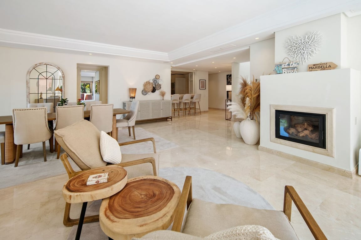 House in Marbella - Image 3