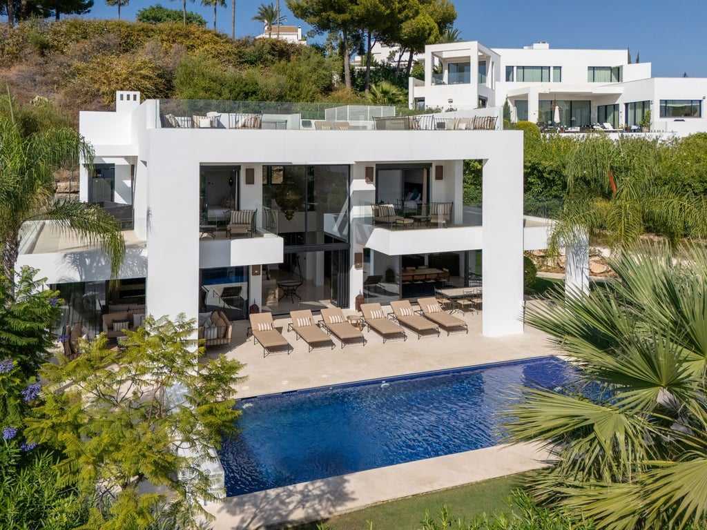 House in Nueva Andalucia