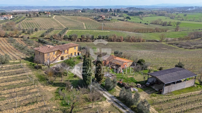 House in Montepulciano - view 1