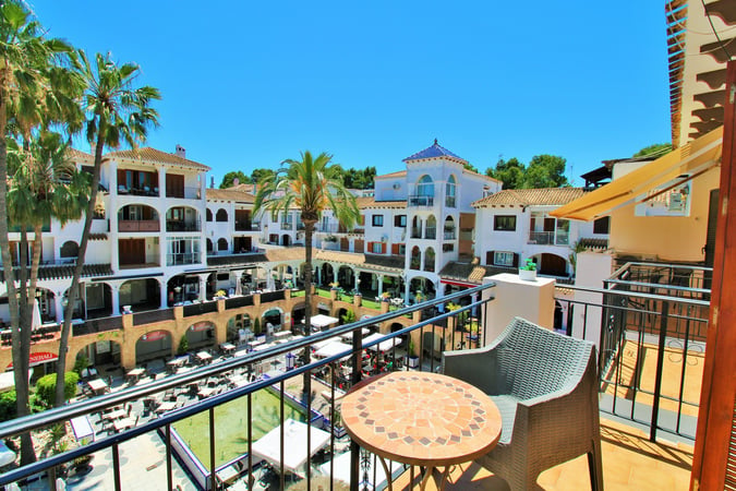 House in Villamartin - view 1