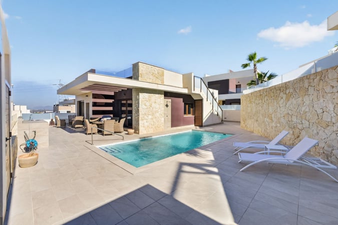 Villa in Rojales - view 1