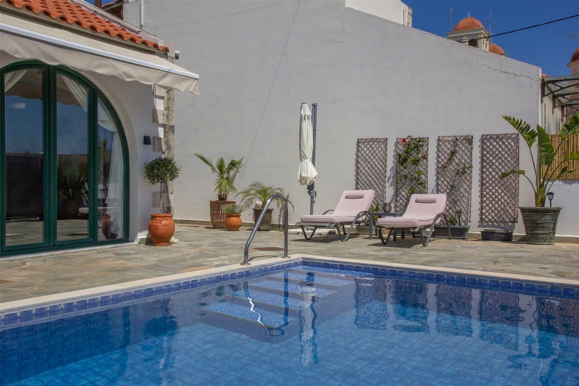 House in Maleme - Image 3