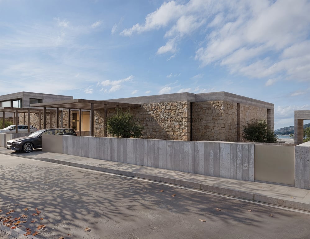 House in Pegeia - Image 2