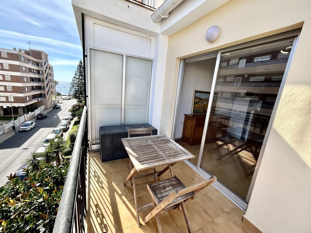 Apartment in Torrevieja - Image 2