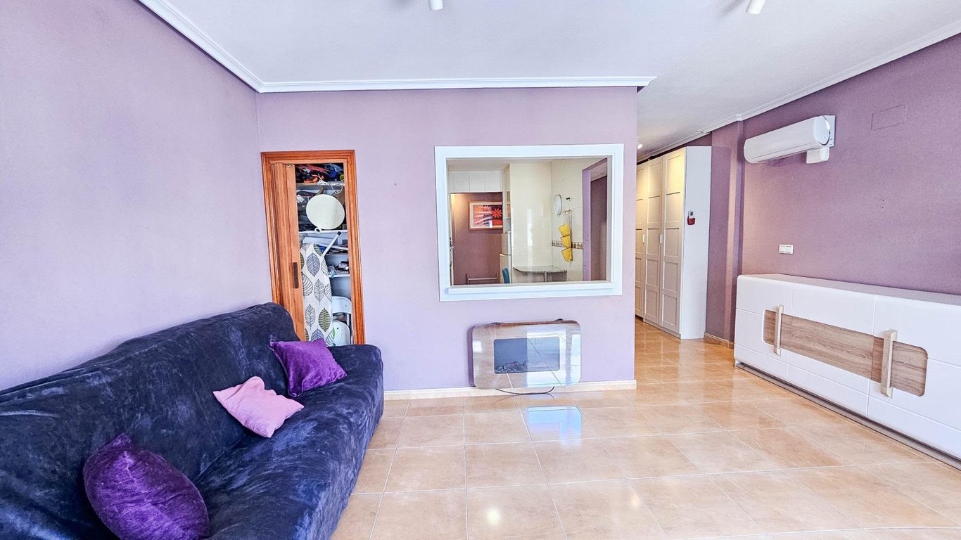 Apartment in Torrevieja - Image 3