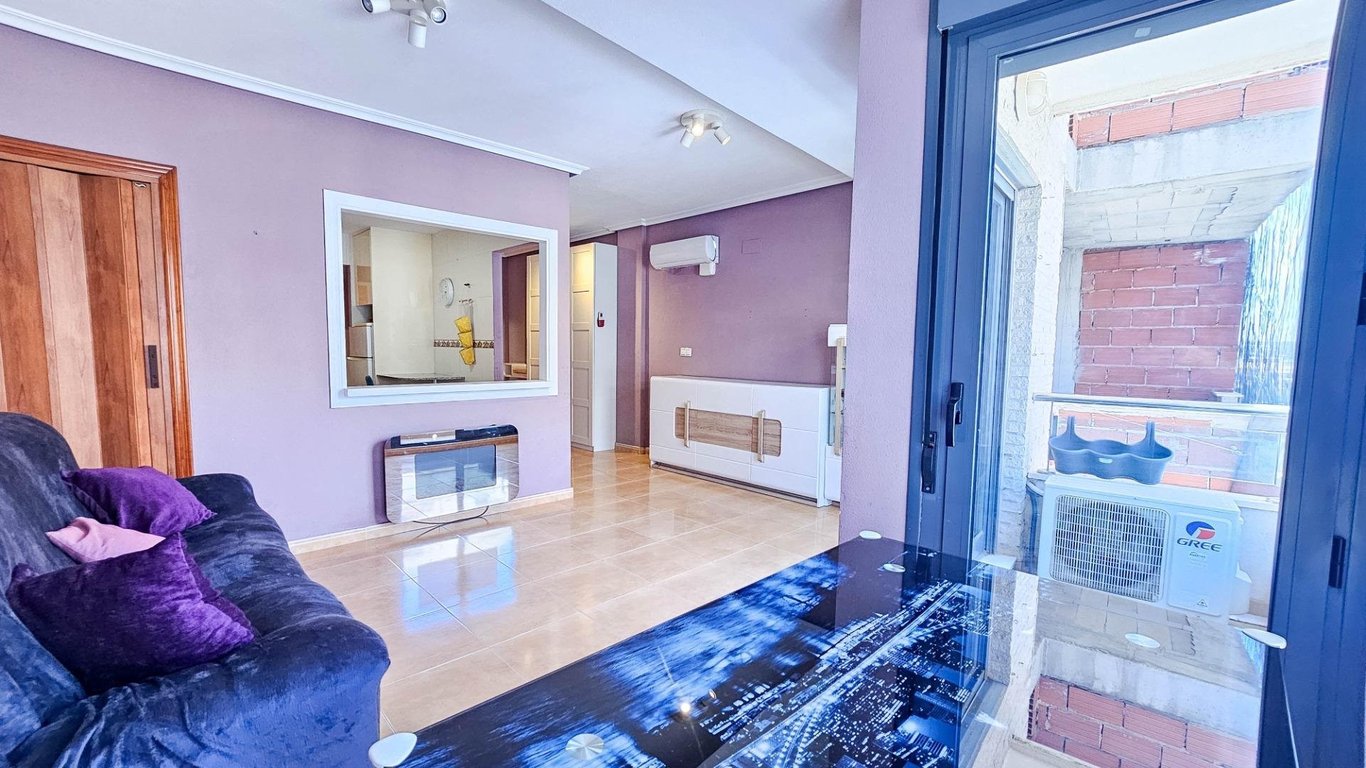 Apartment in Torrevieja - Image 2