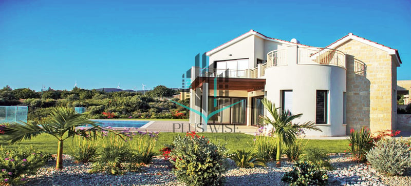 Villa in Kouklia - view 1