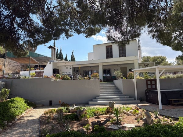 House in Elche - view 1
