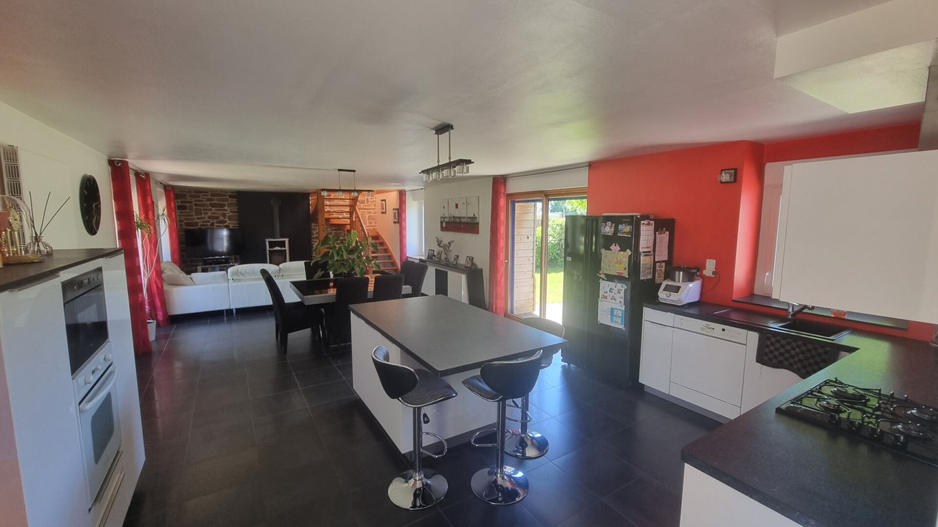 House in Locmaria-Grand-Champ - Image 2