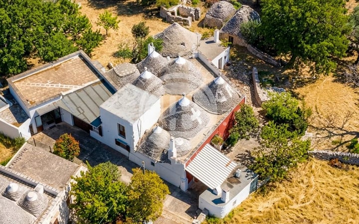 Villa in Locorotondo - view 1