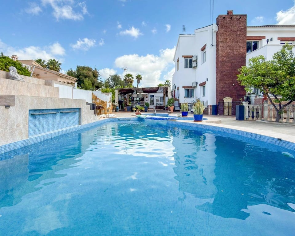 Villa in Ciudad Quesada - Image 2
