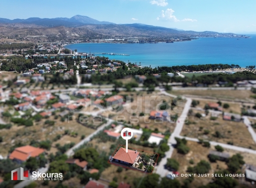House in Isthmia - view 1