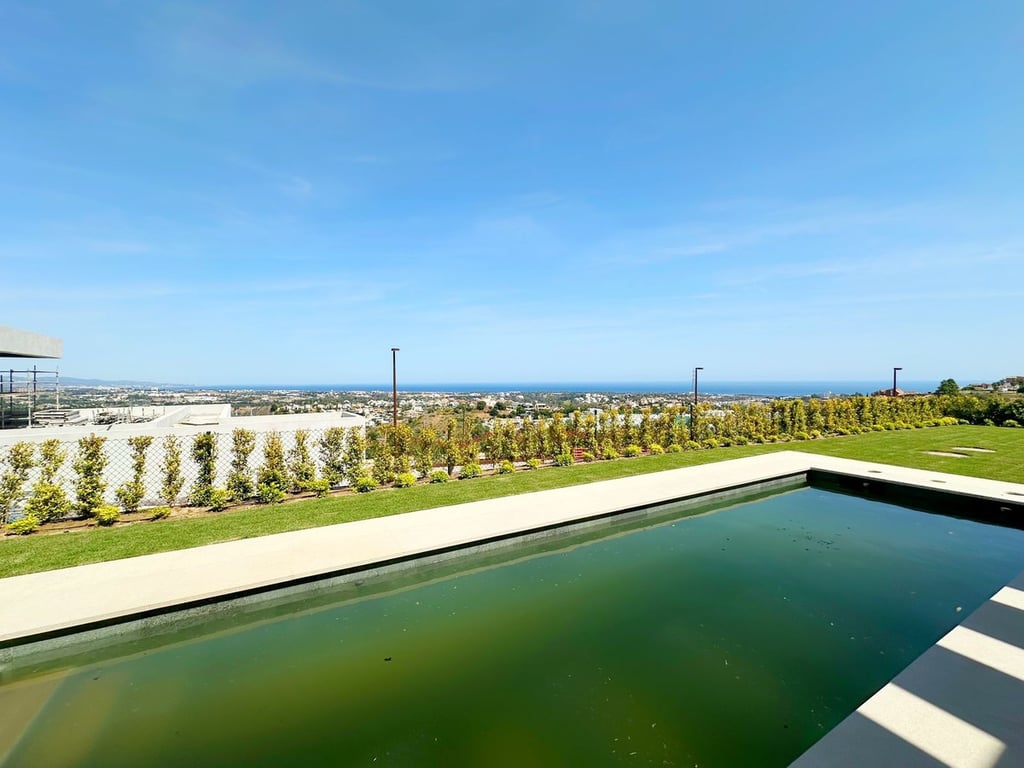 Villa in Benahavis - Image 3