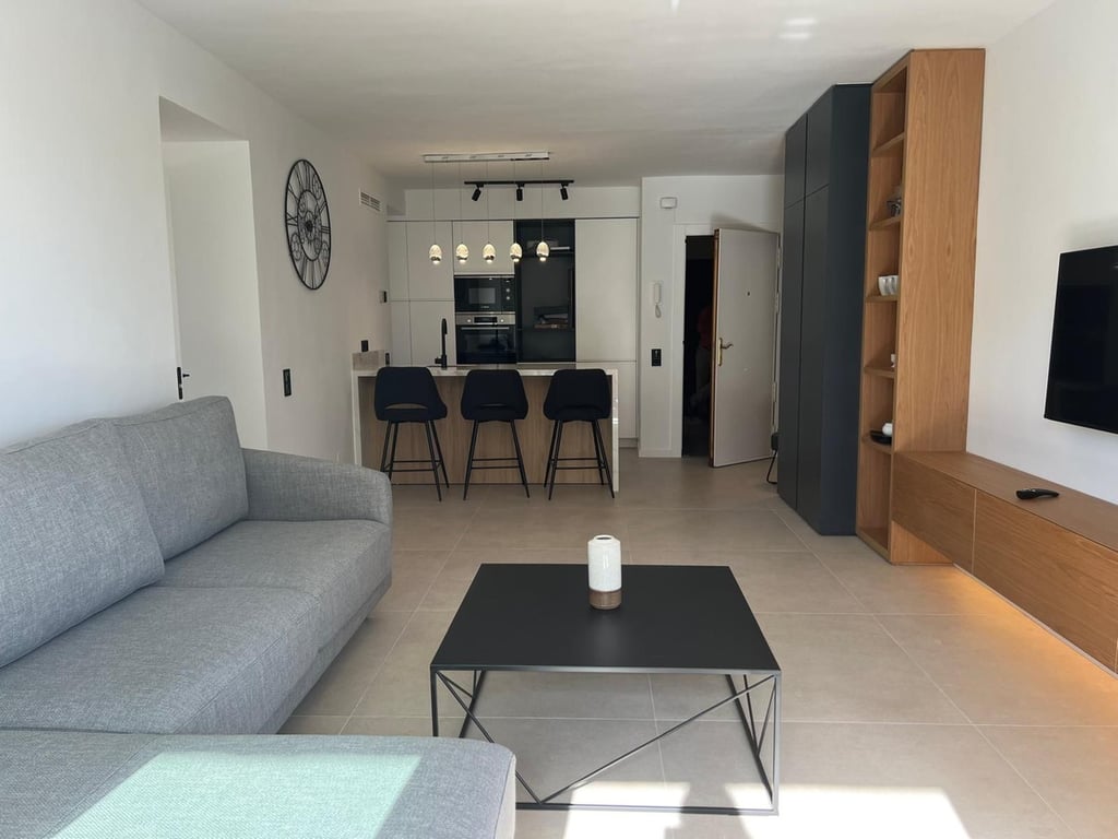 Apartment in Marbella - Image 3