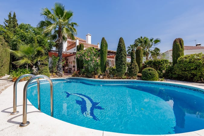 Villa in Coin - view 1