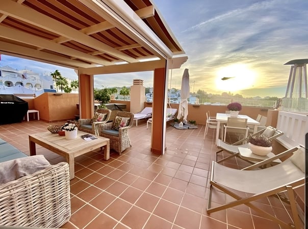 Penthouse in Cabopino - view 1