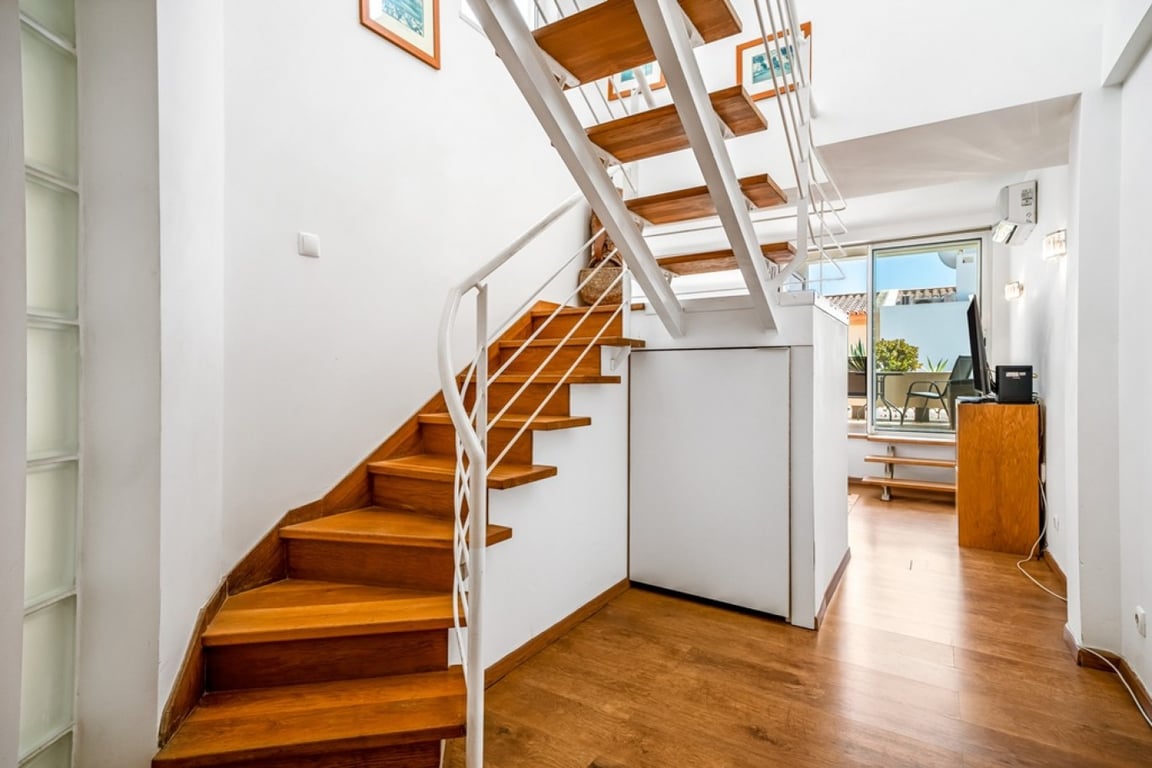 House in Lagoa - Image 3