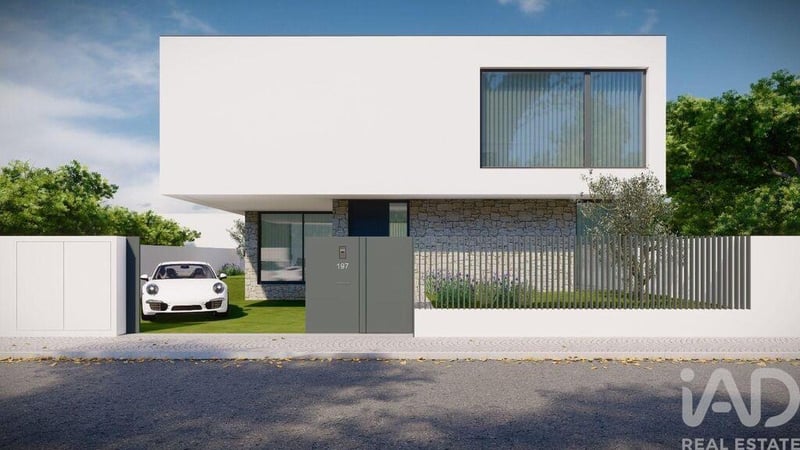 House in Sao Domingos de Rana - view 1