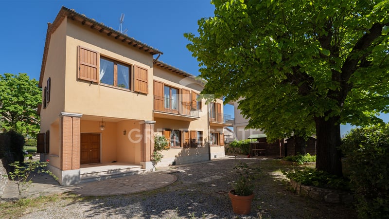 House in Montepulciano - view 1