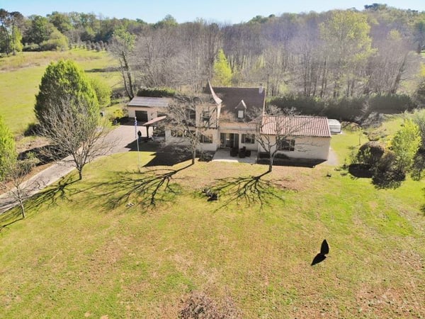 House in Sarlat-la-Caneda - view 1